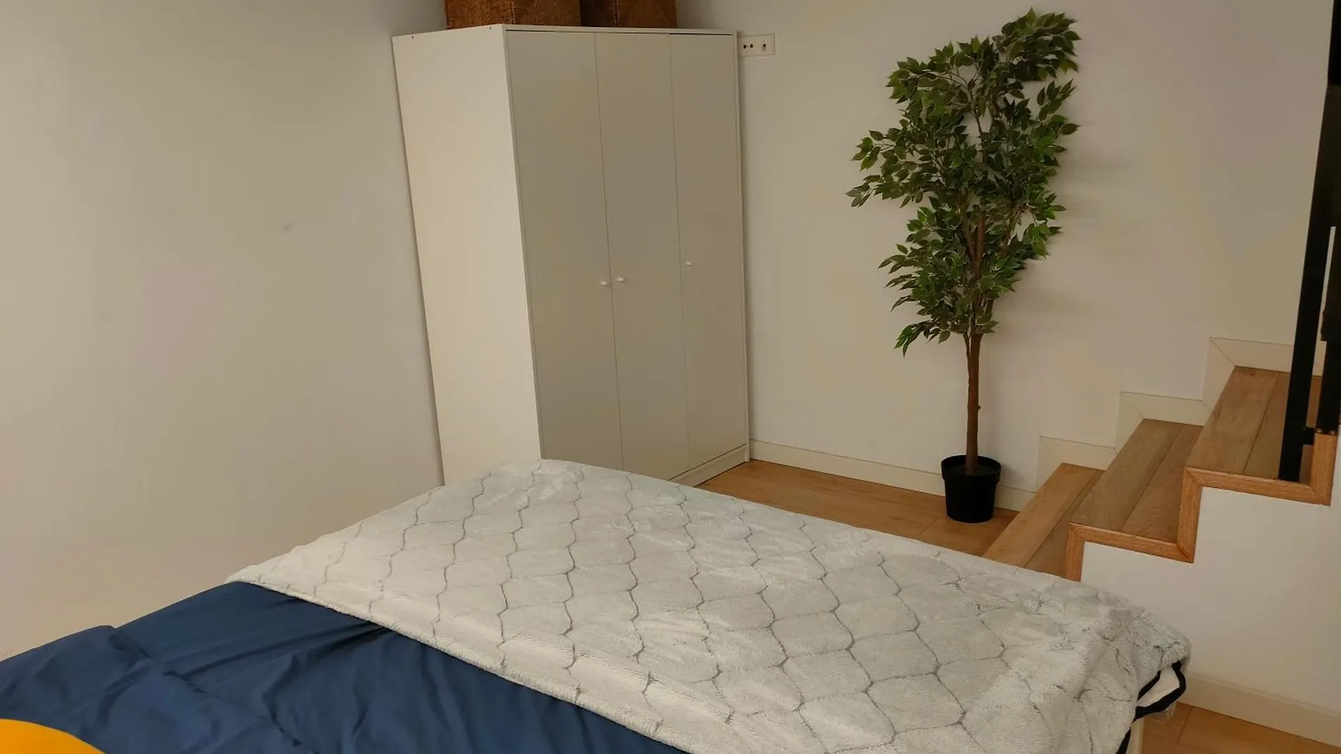 Gothic Heart Studio Hostel Barcelona