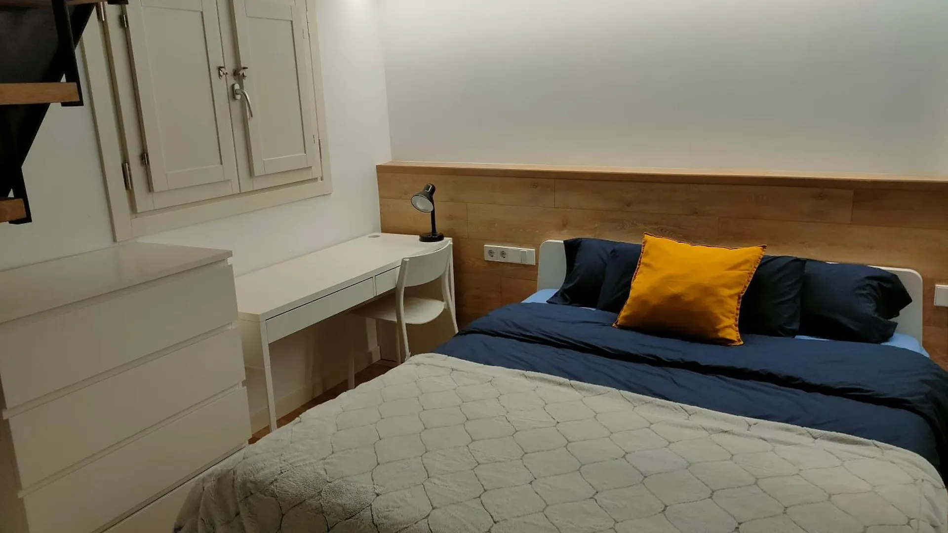 Gothic Heart Studio Hostel Barcelona